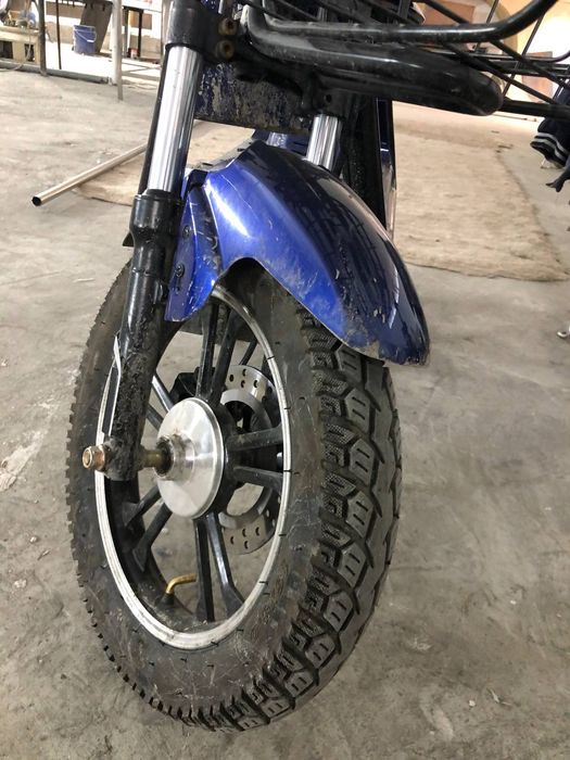 Elekto skuter , srochna sotiladi.