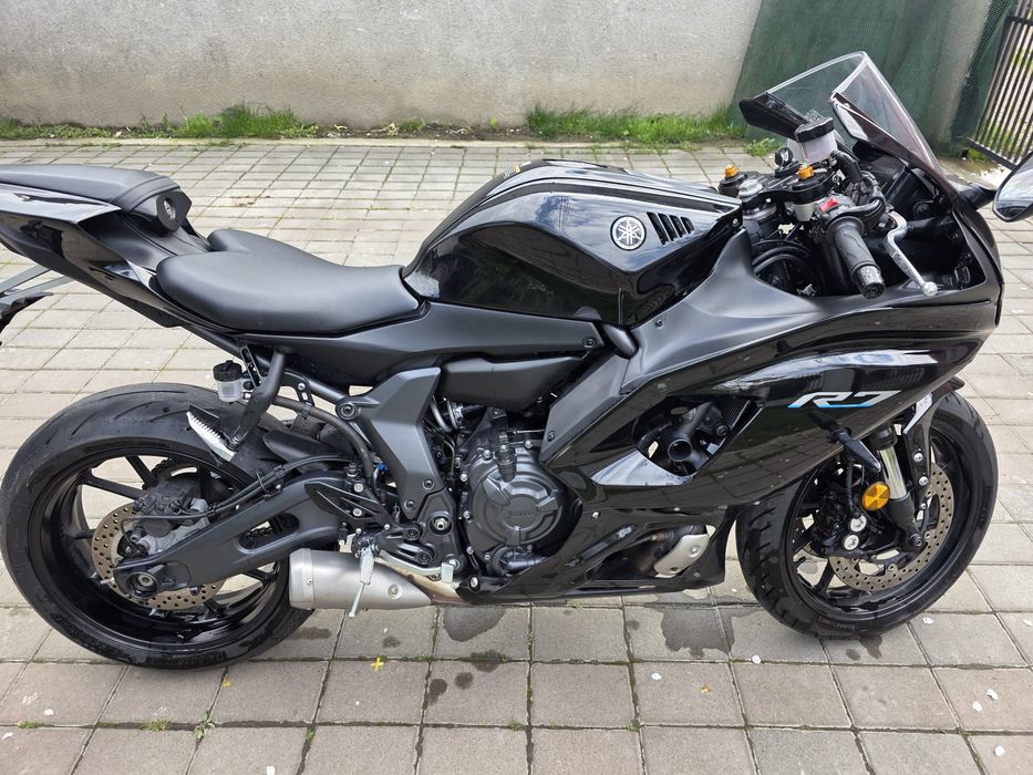 Vând Yamaha R7 2023 Limitată A2 accept variante auto -+diferența