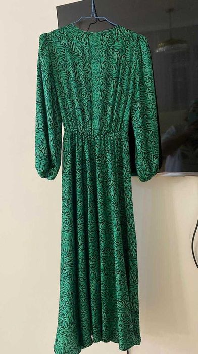 продам платье нарядное