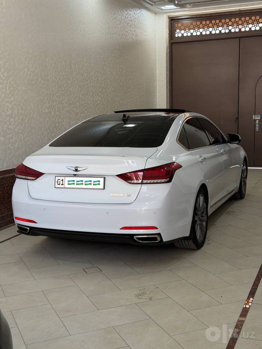 Hyundai Genesis G 80