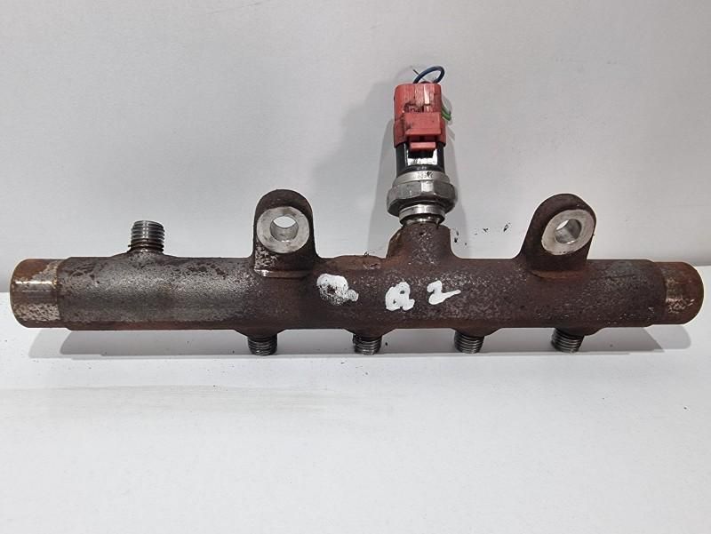 Rampa injectoare Renault Laguna 3 8200815617 1.5 dci K9K (780)