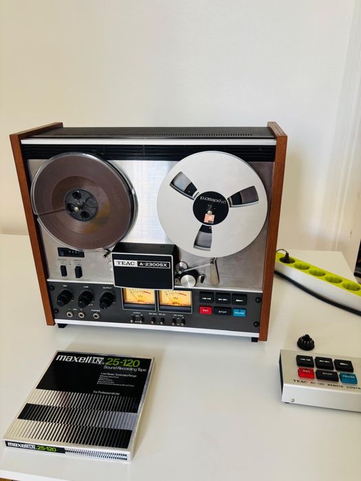 Magnetofon Teac A-2300SX cu telecomanda