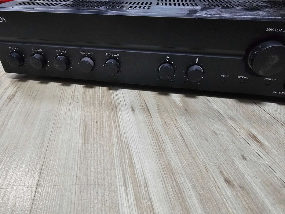 Sistem audio - amplificator, microfon, 3x boxe tavan