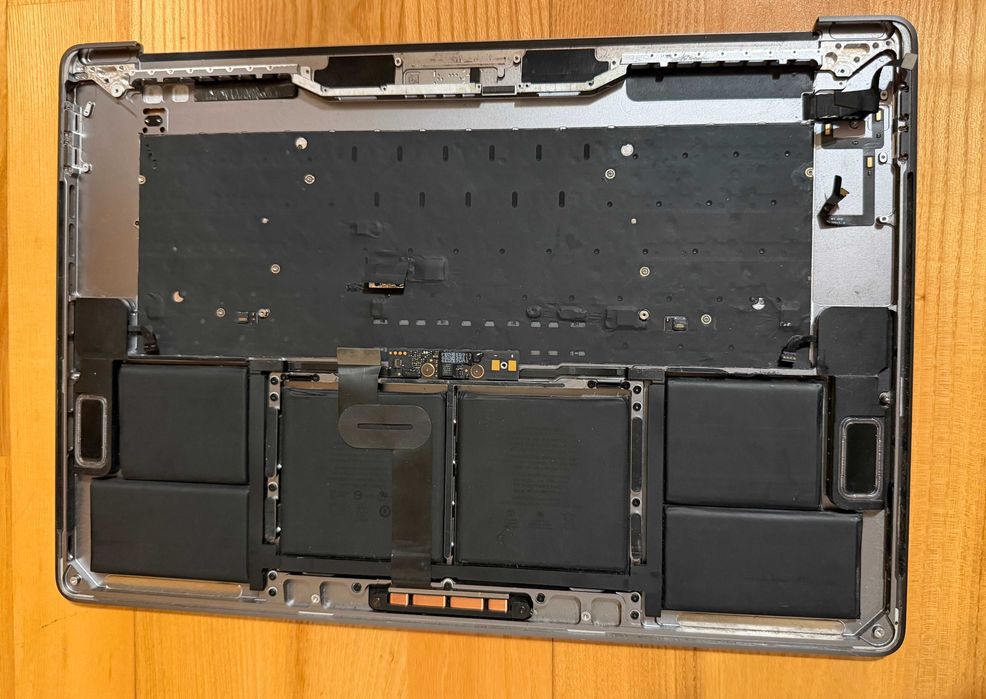 Piese din dezmembrare laptop MacBook Pro 15" A1707 space gray