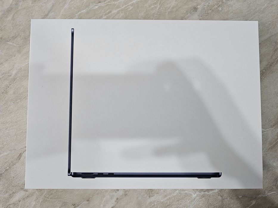 Apple MacBook Pro/Air M3/M4/M5