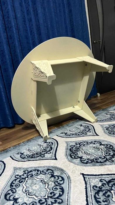 Қазақша оюлармен стол