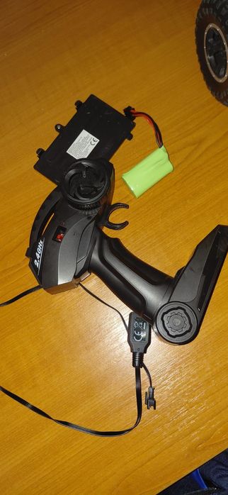 Masina cu telecomanda