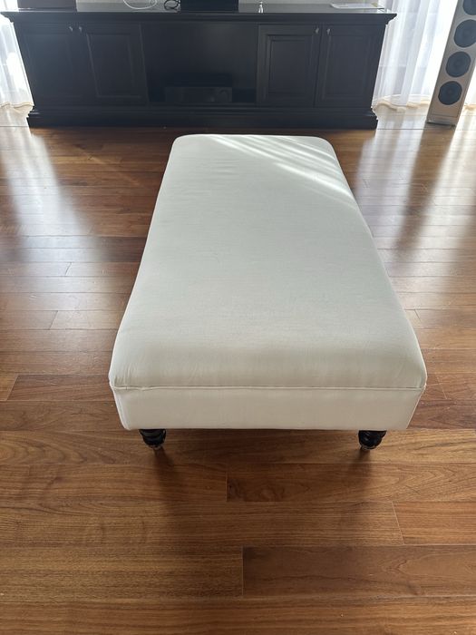 Vand bancuta ( suport picioare ) in stare buna