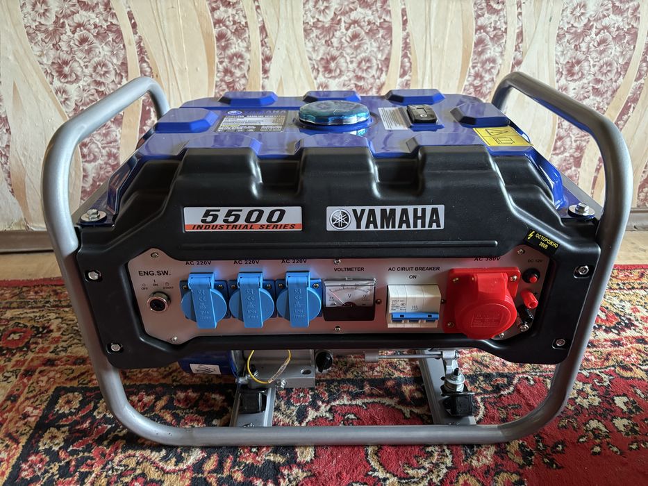 Продам генератор Yamaha 380/220 вольт