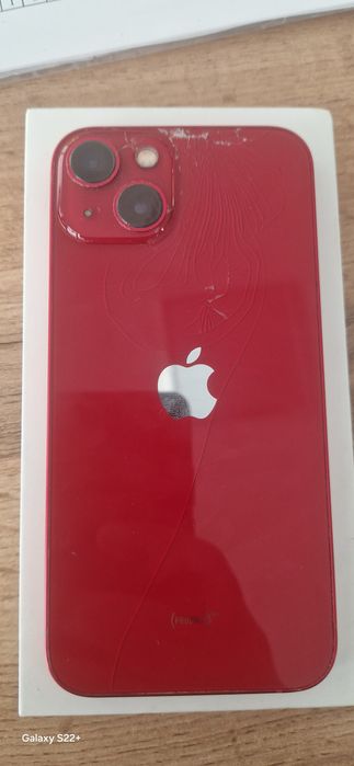 Продам айфон 13. город Қонаев. Цвет красный