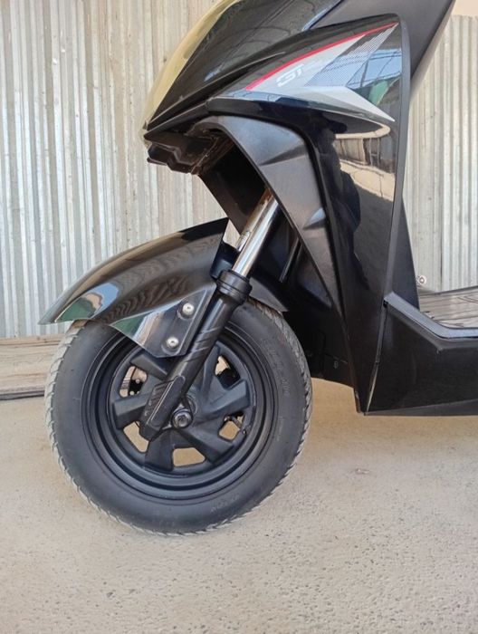 Скутер сотилади холати яхши.яхшилаб укиб кен тел.килинг