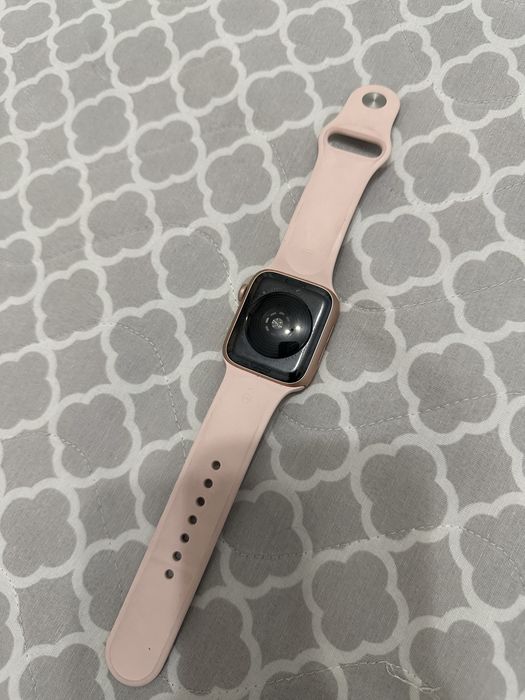 Apple watch se rose gold
