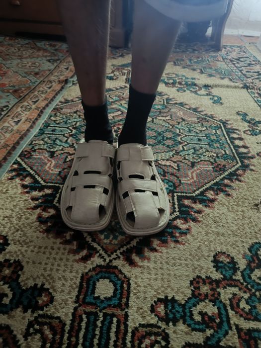 Продам обувь 49 размер новые