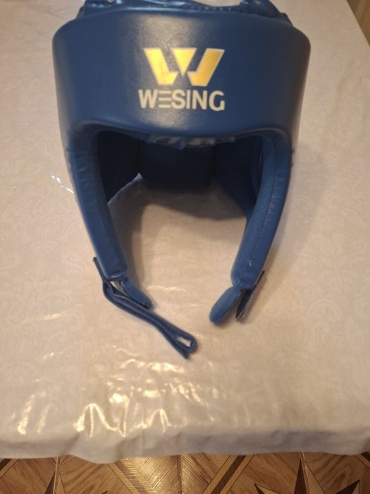 Шлем для бокса новый