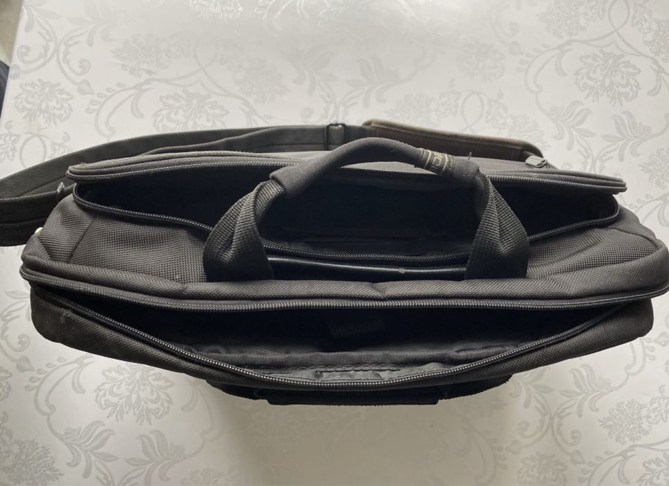 Продаю сумку с ремнём