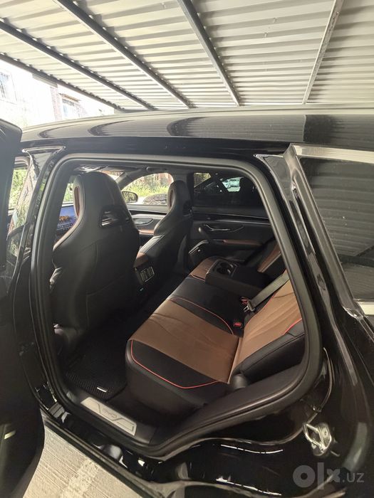 Byd chwmpion gibrid 150