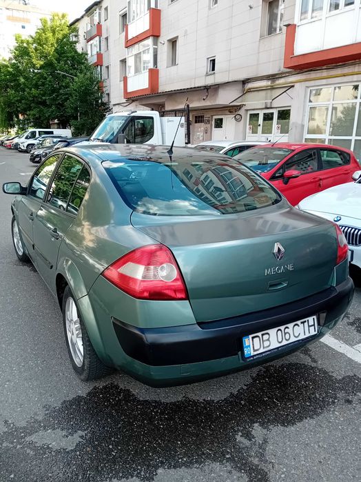 Vand Renault Megane 2 , 1,6 benzina , 2005