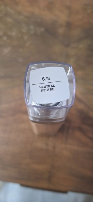 Продавам фон дьо тен Loreal  True match