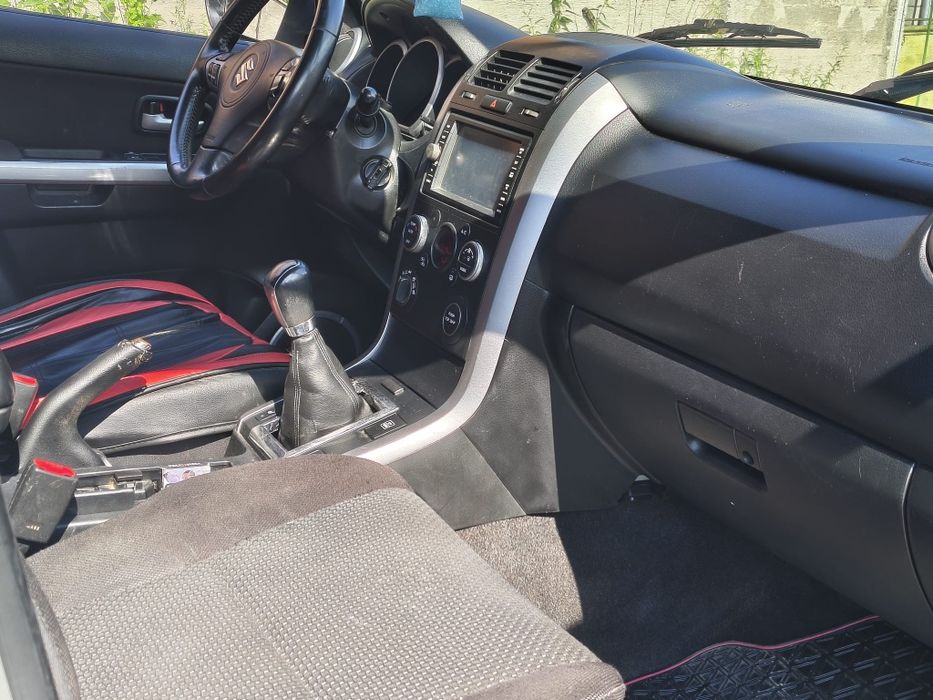 Suzuci grand vitara 4x4 1,9   Diesel 2010 Euo 5.
