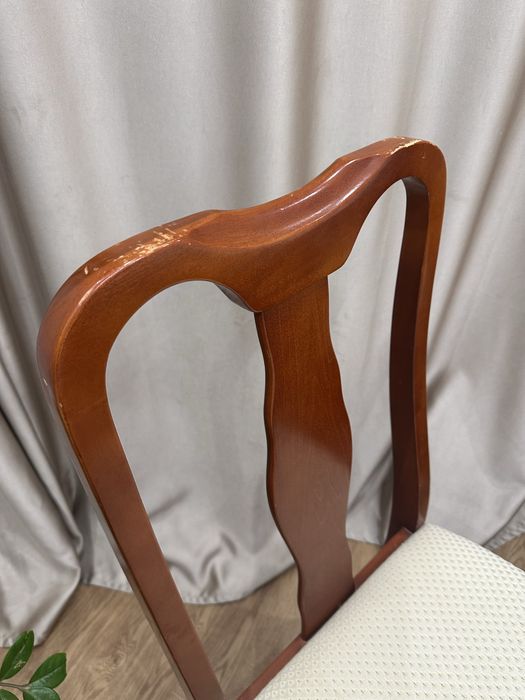 Продам деревянные стулья