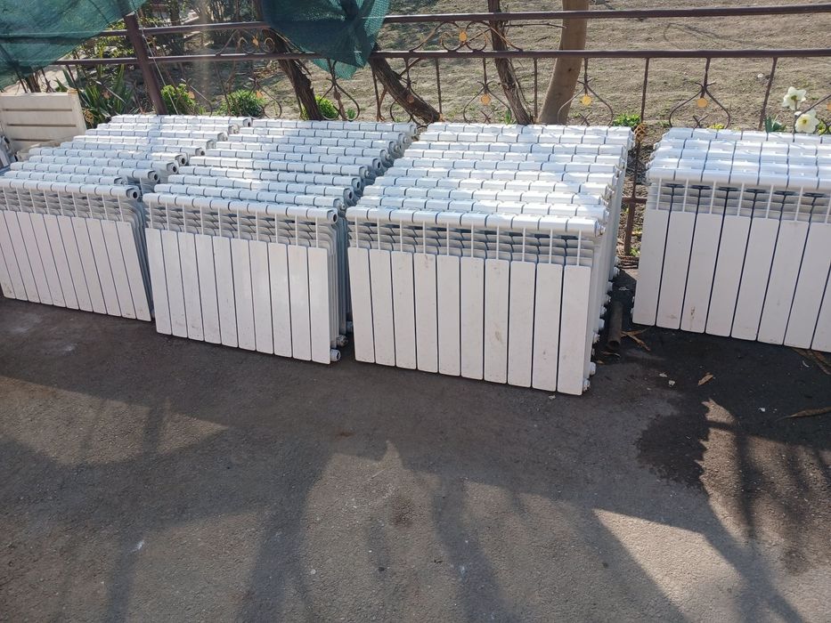 Radiator sotiladi qancha kerak bolsa bor Qovurg'asi 45000