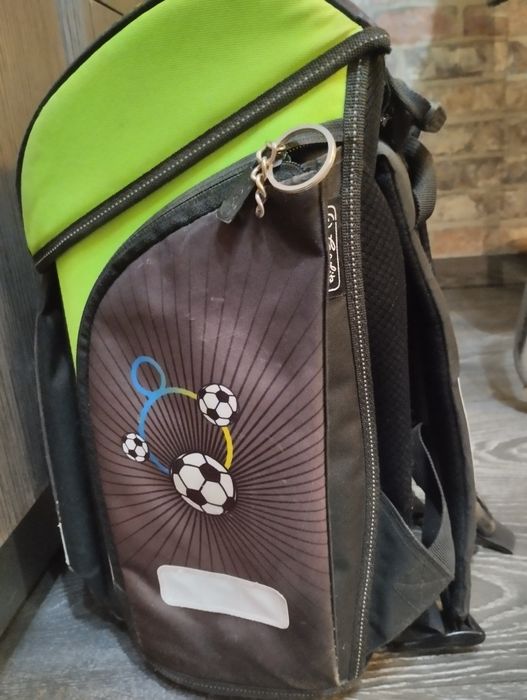 Училищна раница,като нова!!!