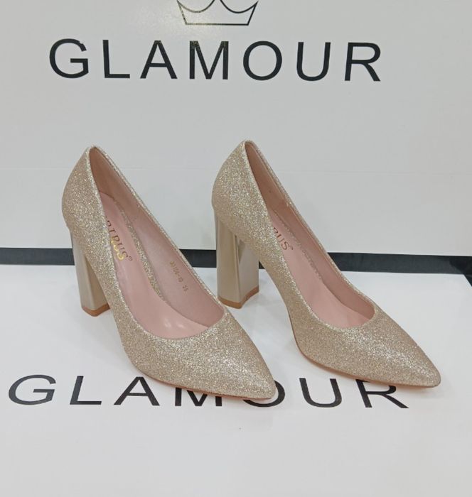 Вечерний туфли сотилади