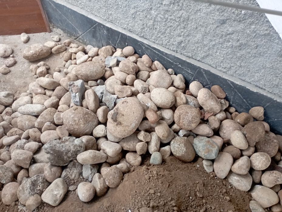 Отдам Булыжники  Камни Бесплатно