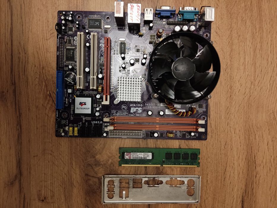 Dual Core E5700/5200 + P43/G41/G31/945GCT+Cooler