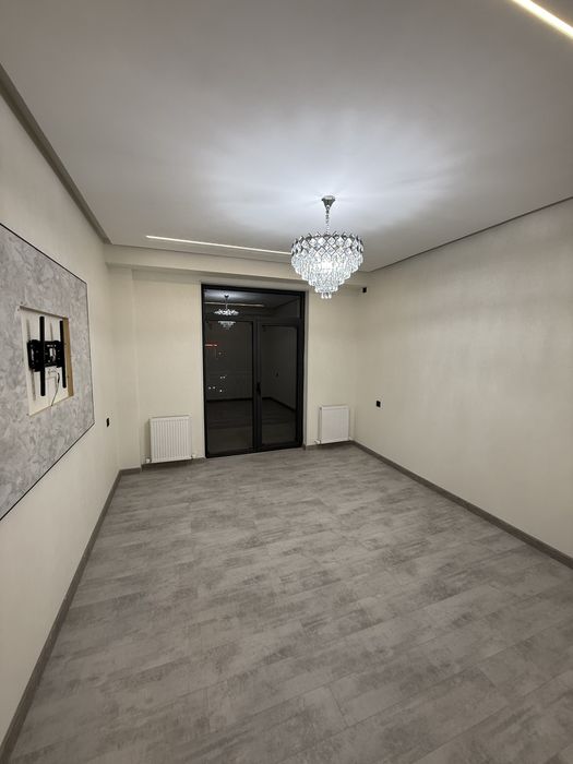 Срочно продается новастройка 2/6/10 75кв