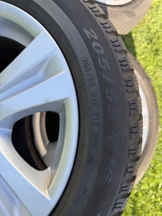 16” BMW 205/55/16 Pirelli КАТО НОВИ