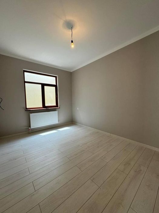 Продаётся дом 3х- комн. 1.5 сотки. Кирпичный. Новый. 82 м²