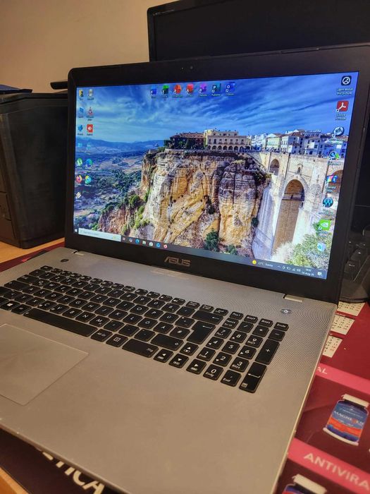 Laptop Asus PRO si HP ProBook cu diverse configurați ideale pentru acasă, proiecte școală și jocuri