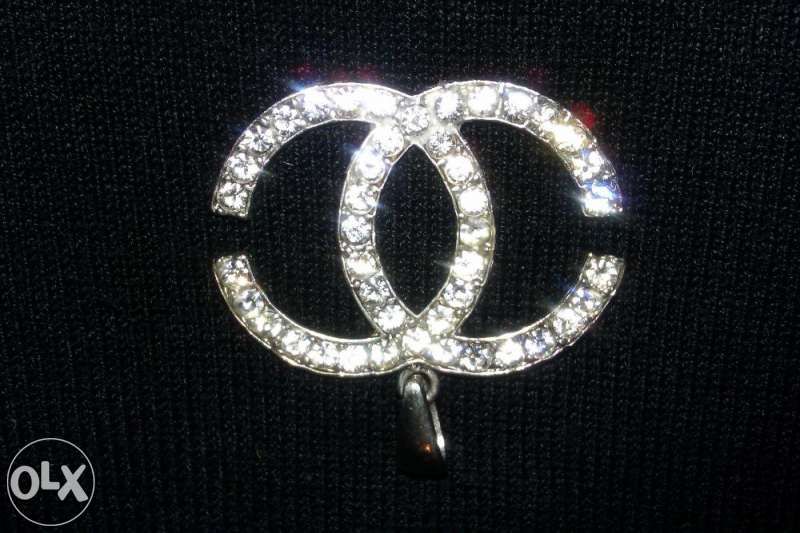 Swarovski модел обеци и медальони