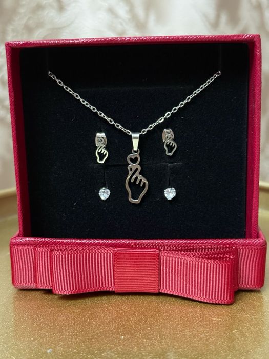 Продаю красивые наборы для девушек