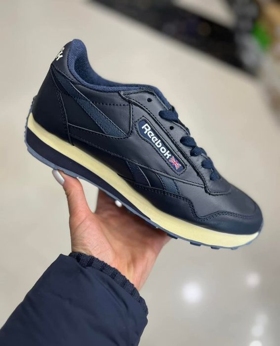 Reebok Classic Fashion