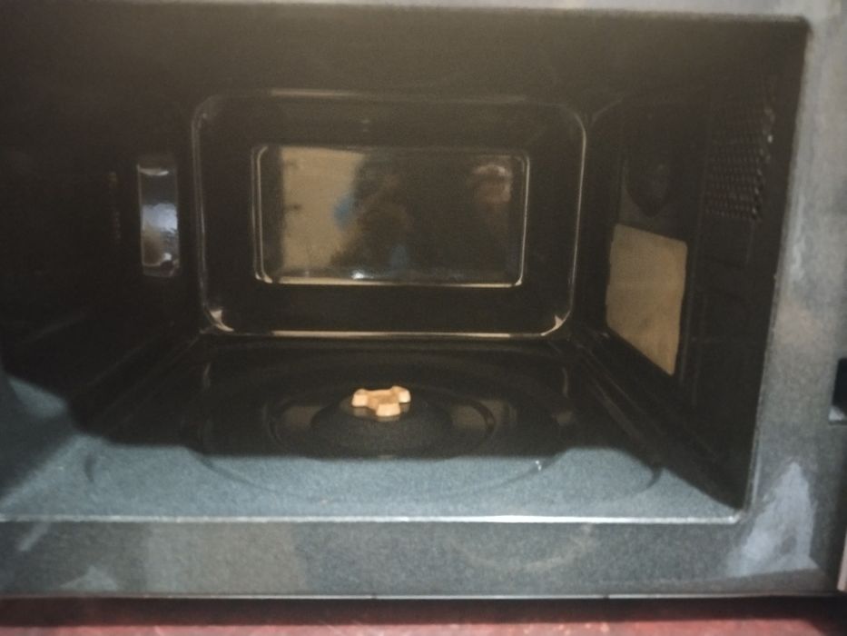 Микроволновка рабочий