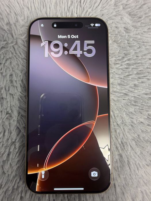 iPhone 16 Pro 128GB • Desert Titanium • Stare impecabilă