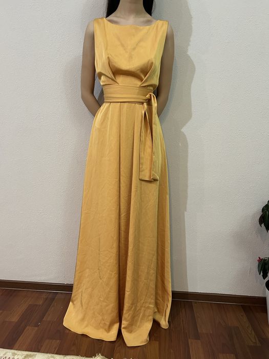 Продаю вечерние платья класса люкс