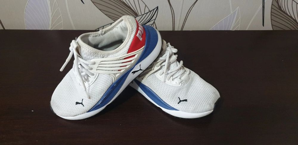 Adidași Puma marimea 37