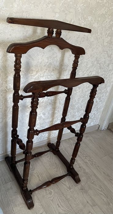 Продаются Напольные вешалки