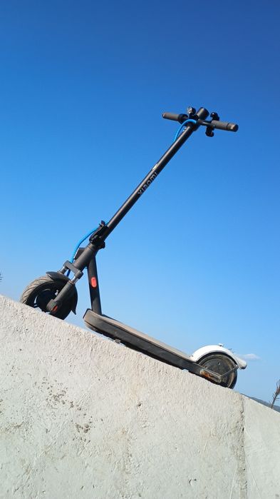 Vand sau schimb cu telefon xiaomi elite 45km range 25km h