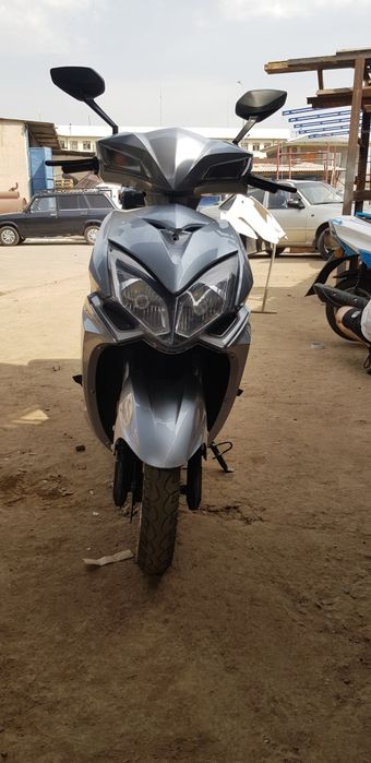 Elektron skuter sotiladi