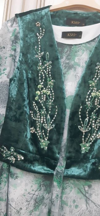 Продаётся двойка женская 30000т