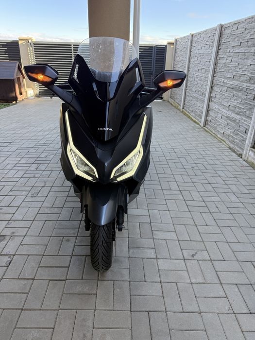 Honda Forza 350 | 2022 | 2.900 km | Parbriz electric