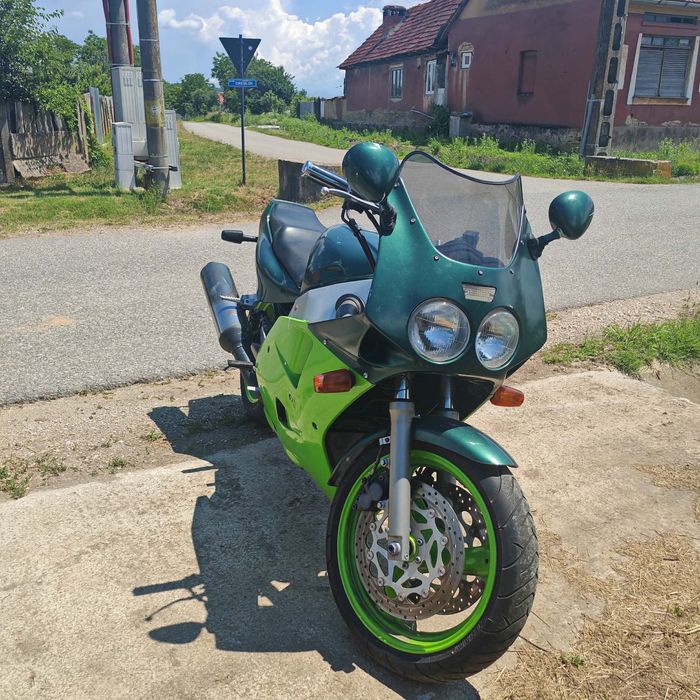 Yamaha FZR 1000 EXUP in Stare Perfecta