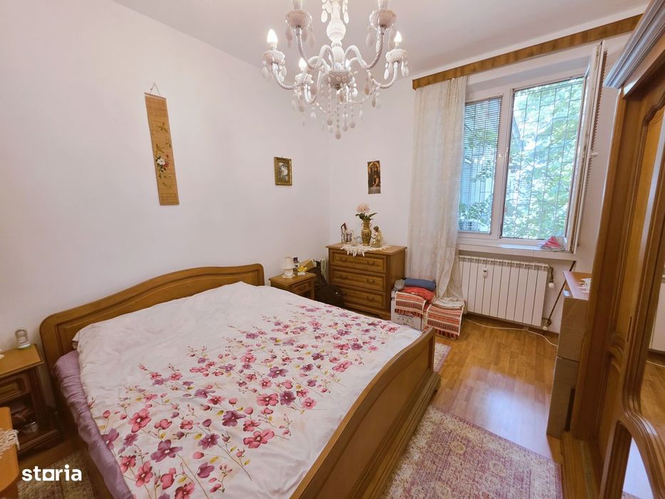 Vanzare apartament 3 camere Su 84 mp Razoare blocurile rusesti etaj 3