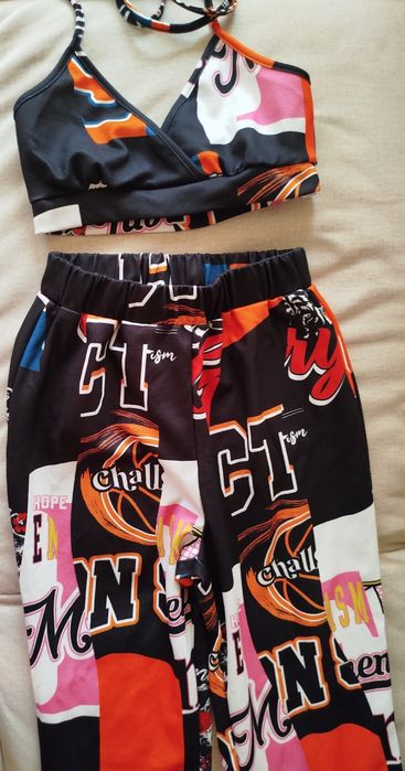 Дамски комплект от две части