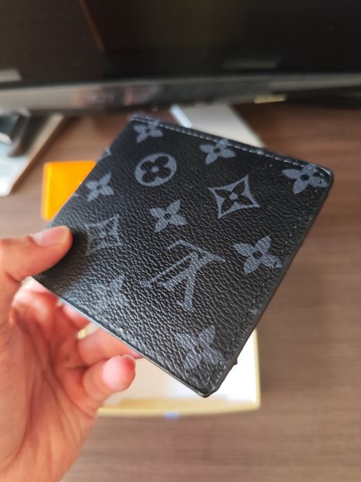 Нов Louise Vuitton портфейл - неизползван