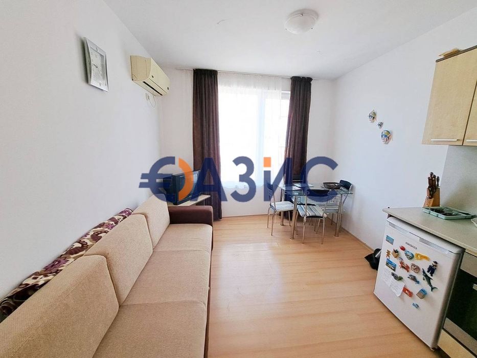 Продава се Тристаен апартамент в к.к. Слънчев бряг - 65 кв.м за 467 €/кв.м - Снимка #3